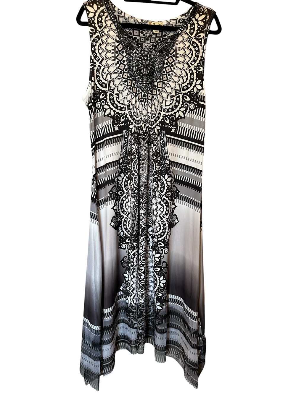 World Unity Black & White Paisley Print Boho Sleeveless Maxi Dress Asymmetrical